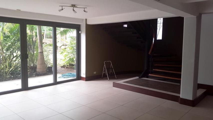VIP Housing | Bienes Raices y Relocation