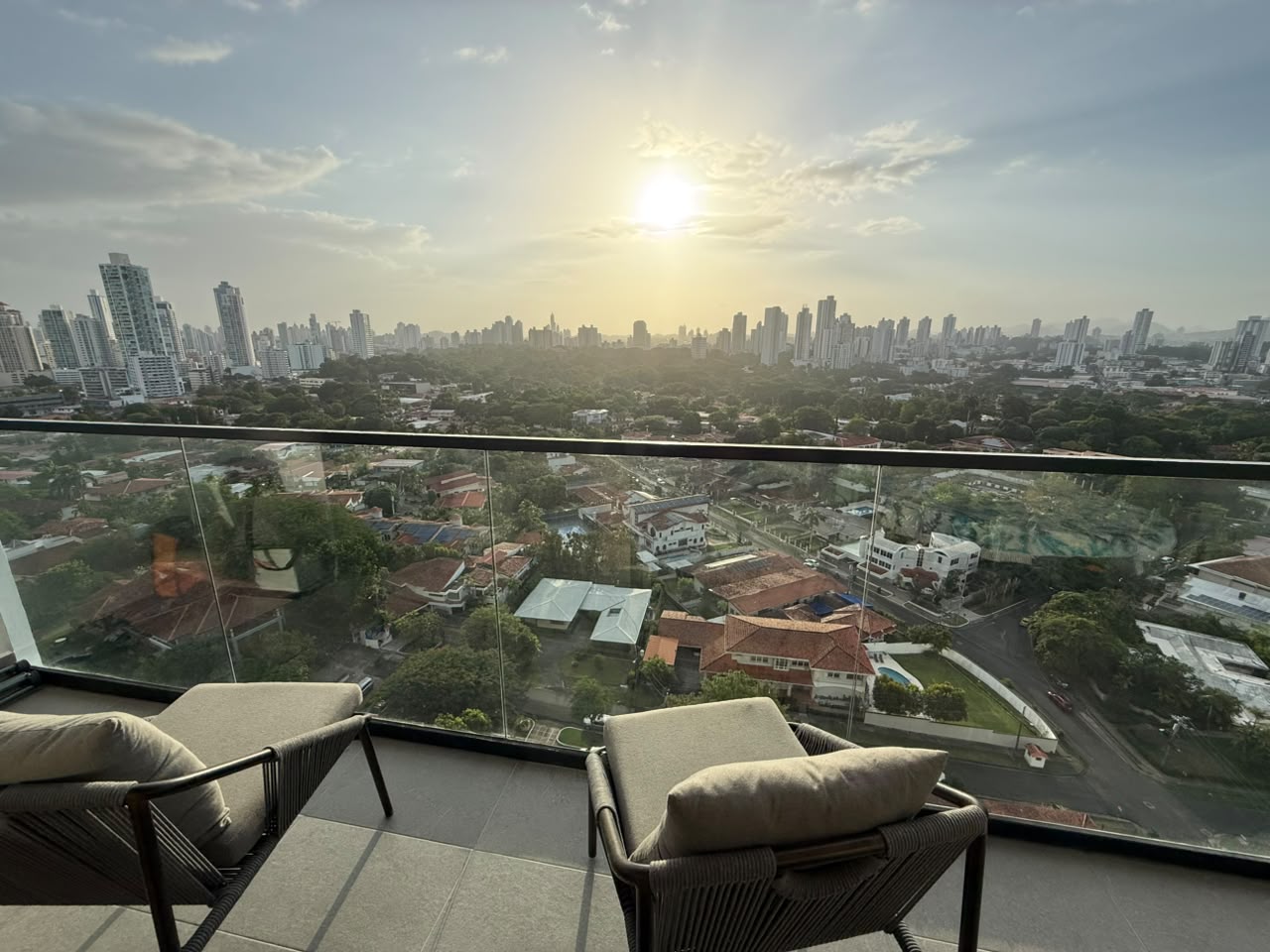 VIP Housing | Bienes Raices y Relocation