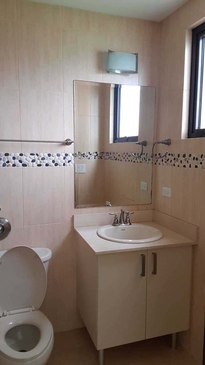 VIP Housing | Bienes Raices y Relocation