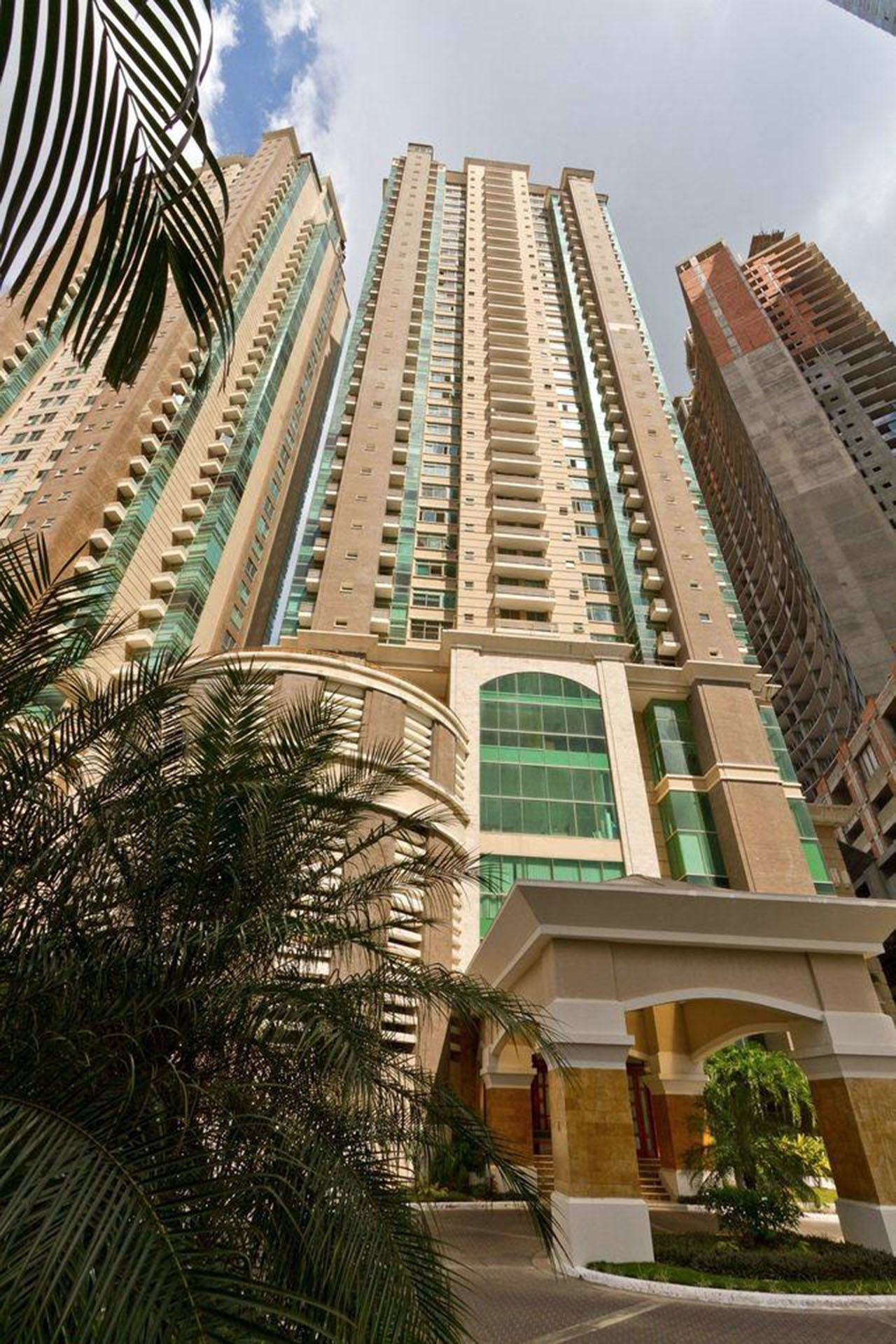 VIP Housing | Bienes Raices y Relocation