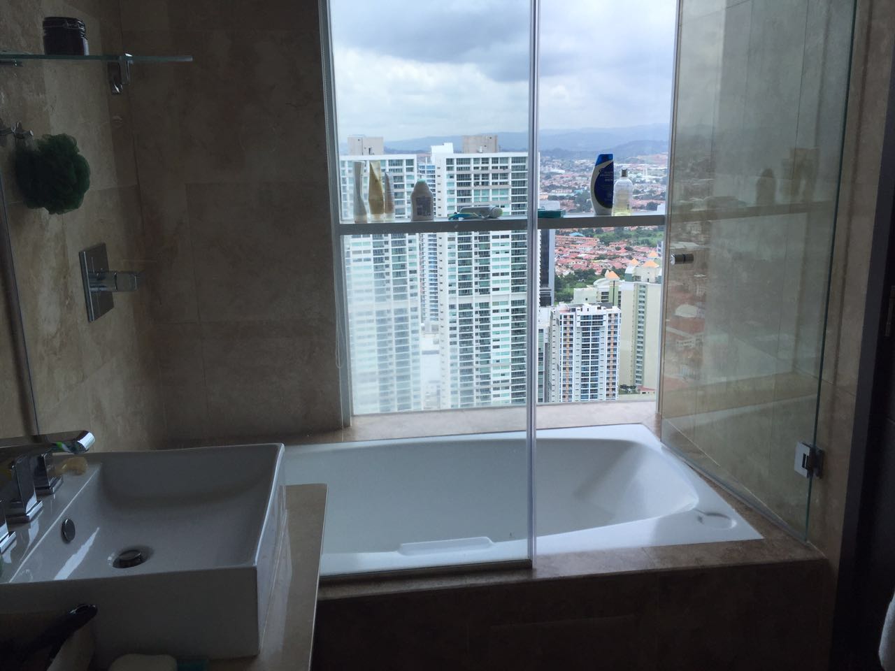 VIP Housing | Bienes Raices y Relocation