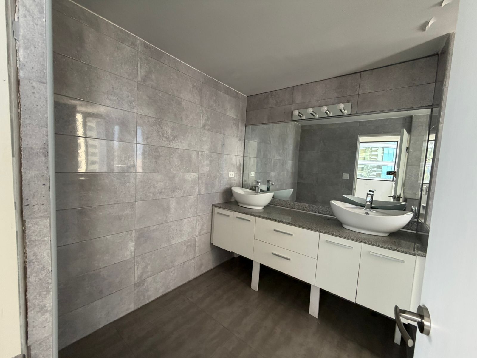 VIP Housing | Bienes Raices y Relocation