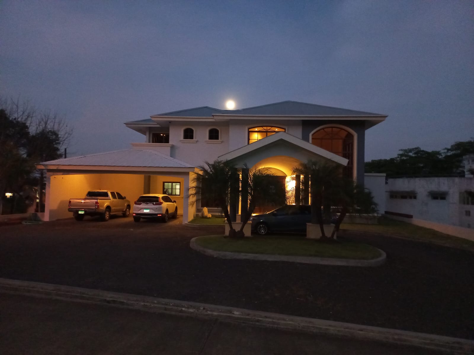 VIP Housing | Bienes Raices y Relocation