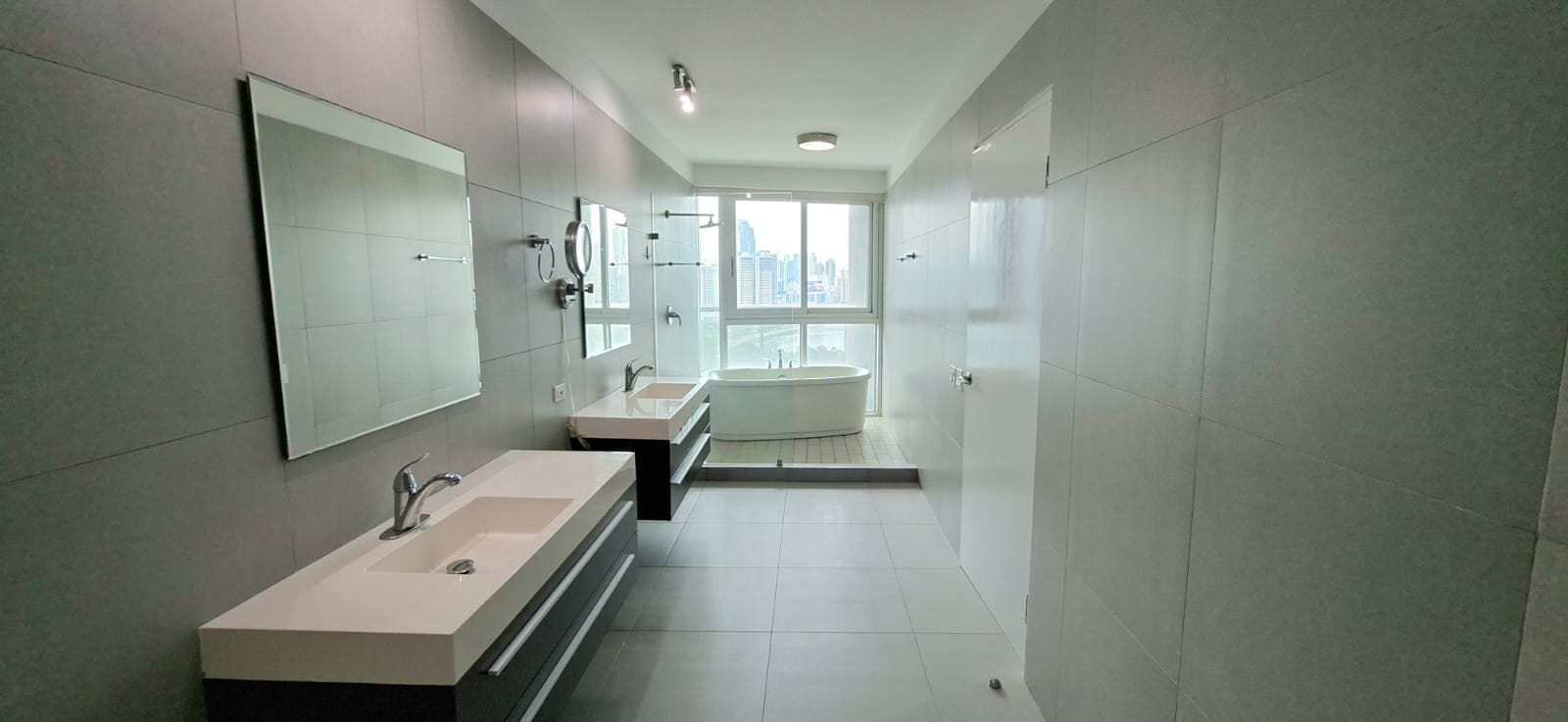 VIP Housing | Bienes Raices y Relocation