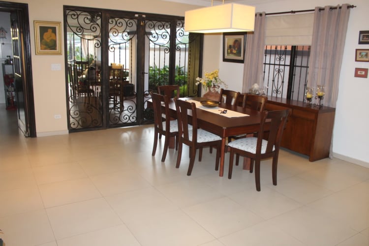 VIP Housing | Bienes Raices y Relocation