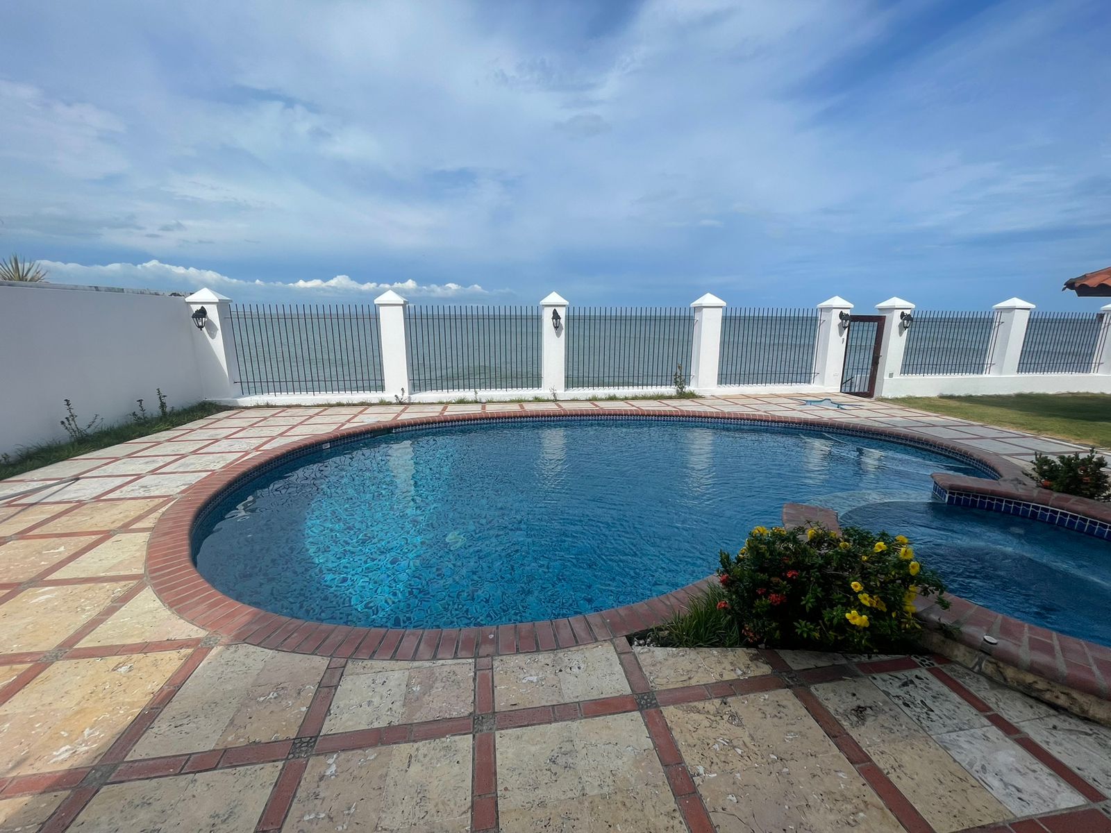 VIP Housing | Bienes Raices y Relocation