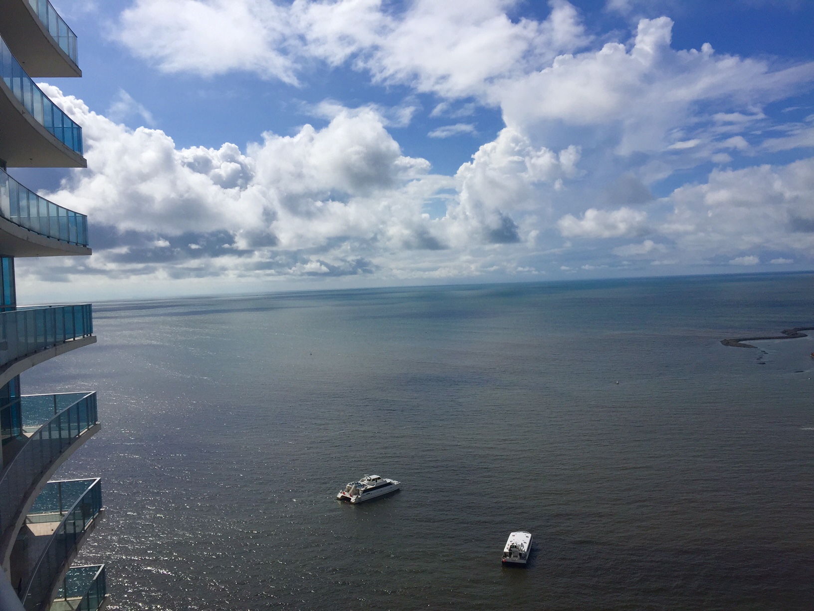 VIP Housing | Bienes Raices y Relocation