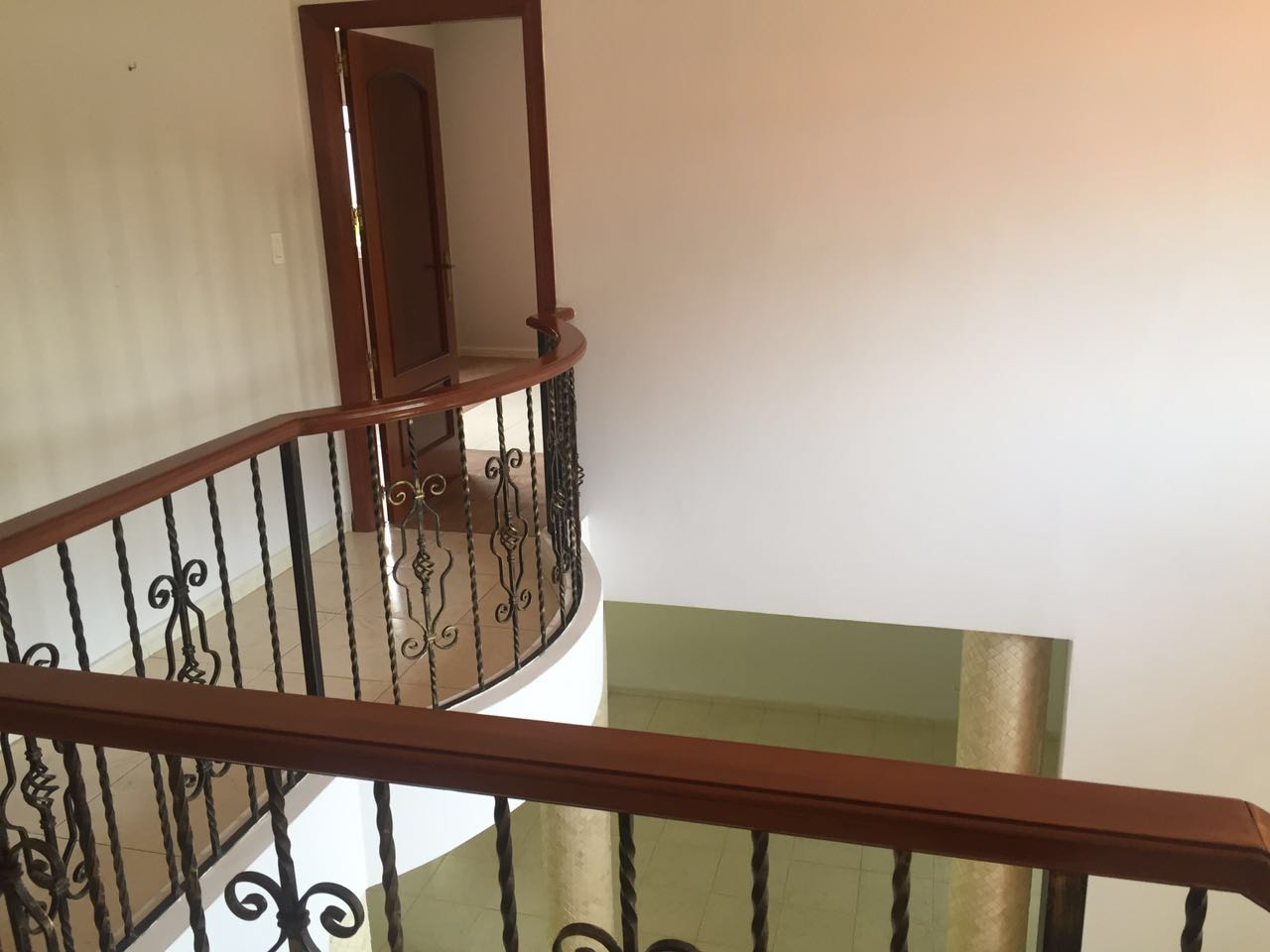 VIP Housing | Bienes Raices y Relocation