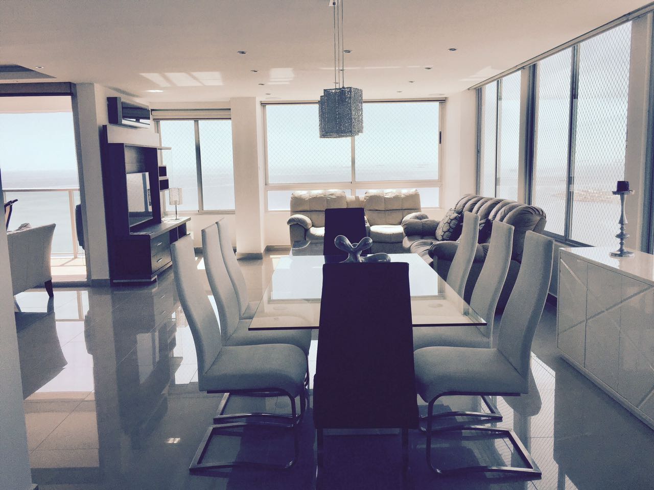 VIP Housing | Bienes Raices y Relocation