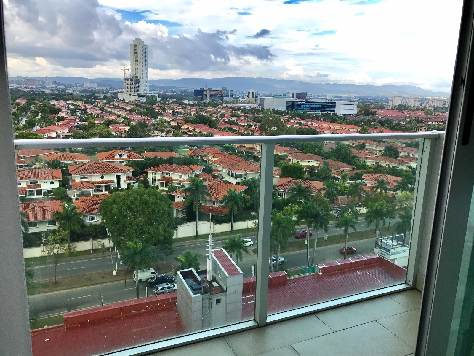 VIP Housing | Bienes Raices y Relocation