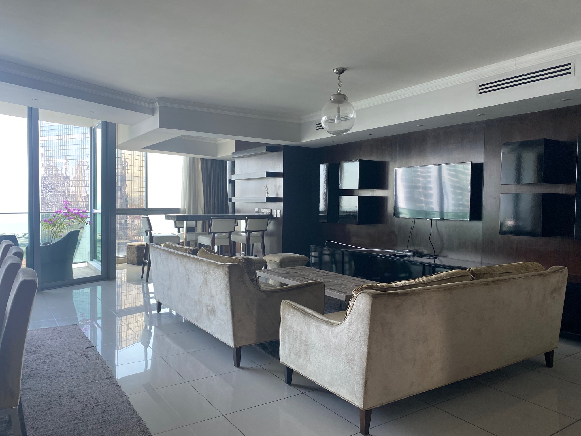 VIP Housing | Bienes Raices y Relocation