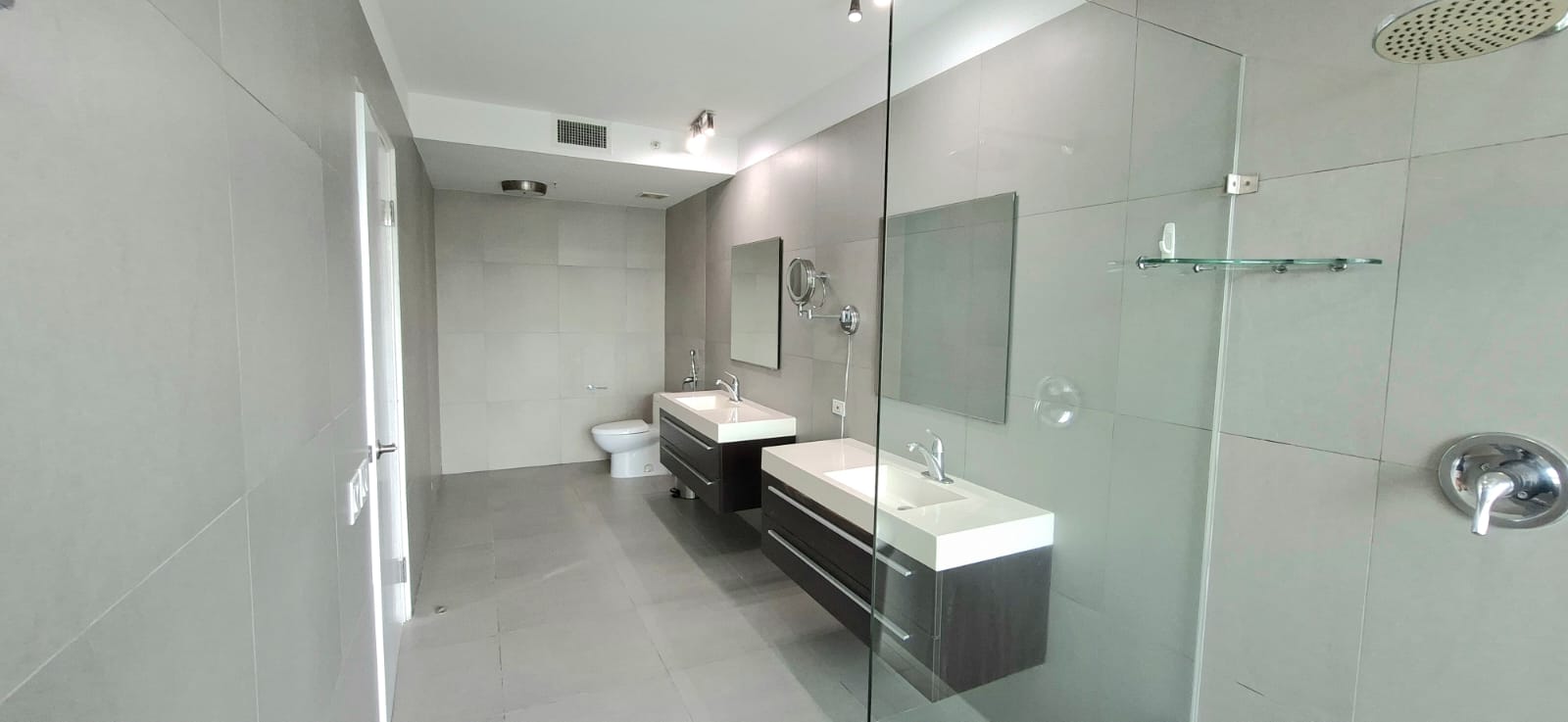 VIP Housing | Bienes Raices y Relocation