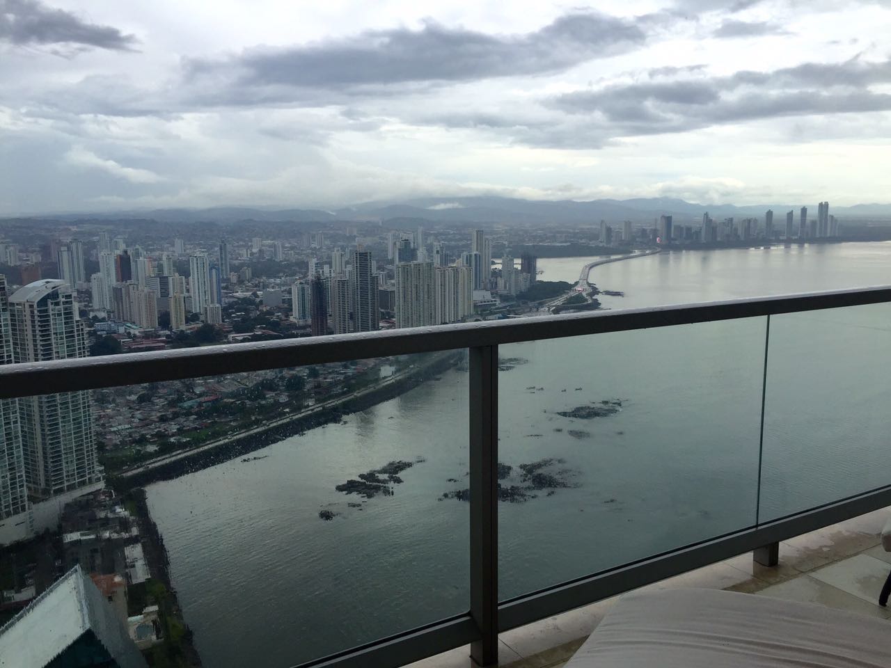 VIP Housing | Bienes Raices y Relocation