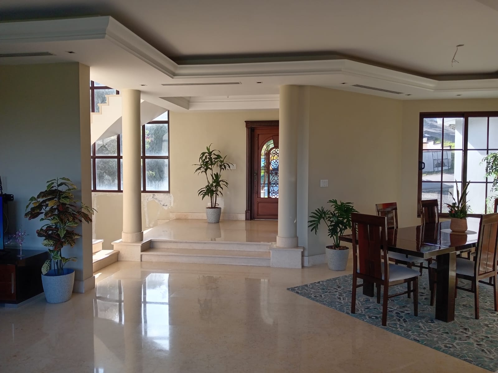 VIP Housing | Bienes Raices y Relocation