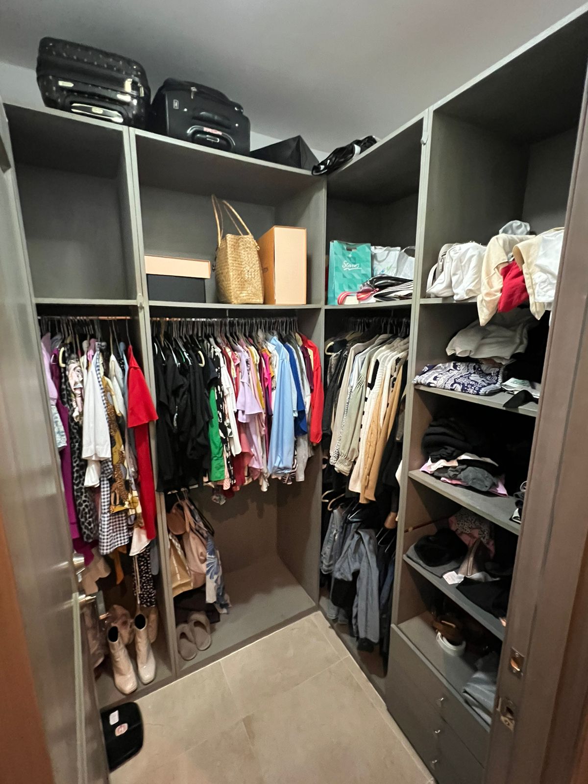 VIP Housing | Bienes Raices y Relocation