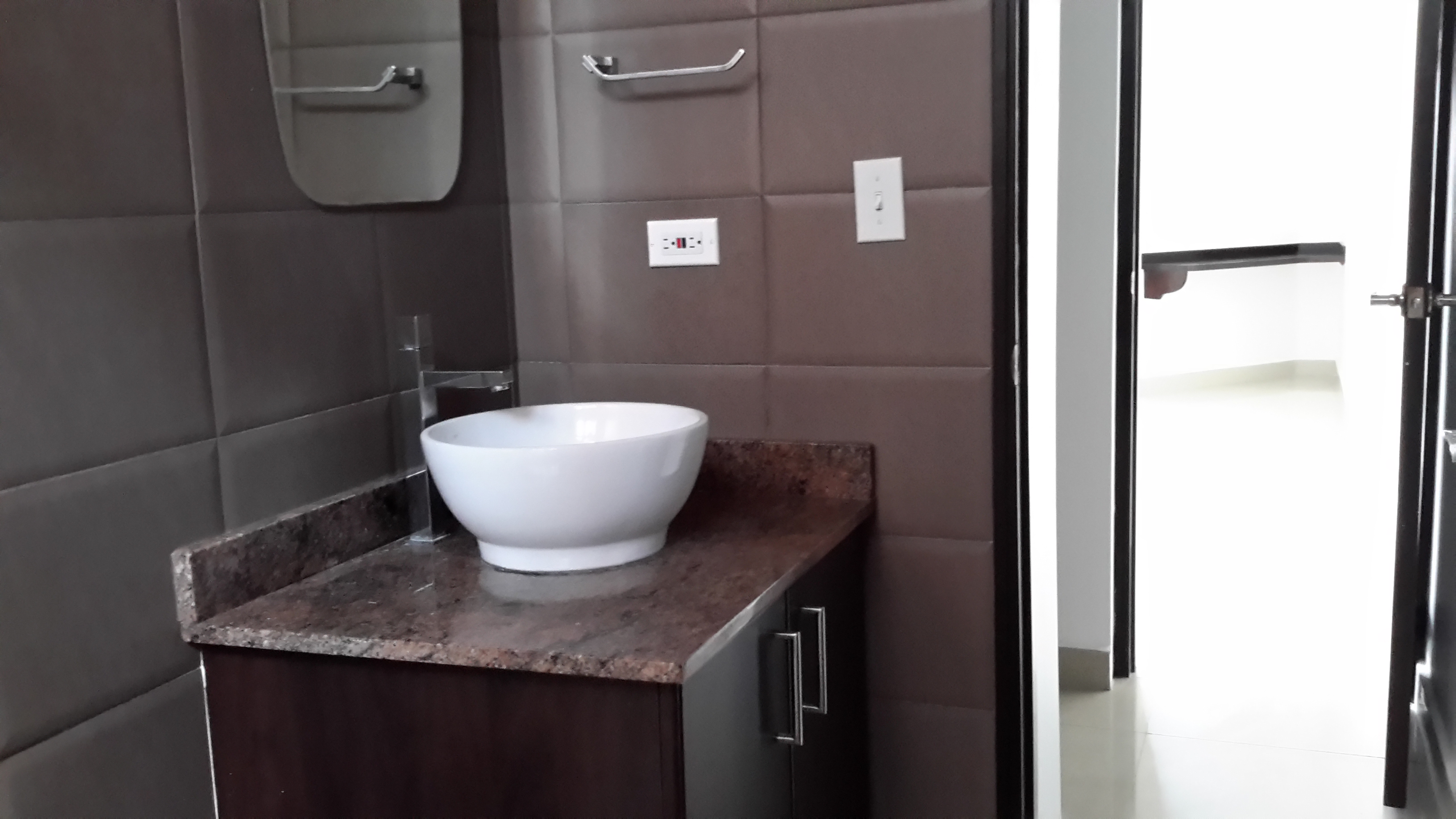 VIP Housing | Bienes Raices y Relocation