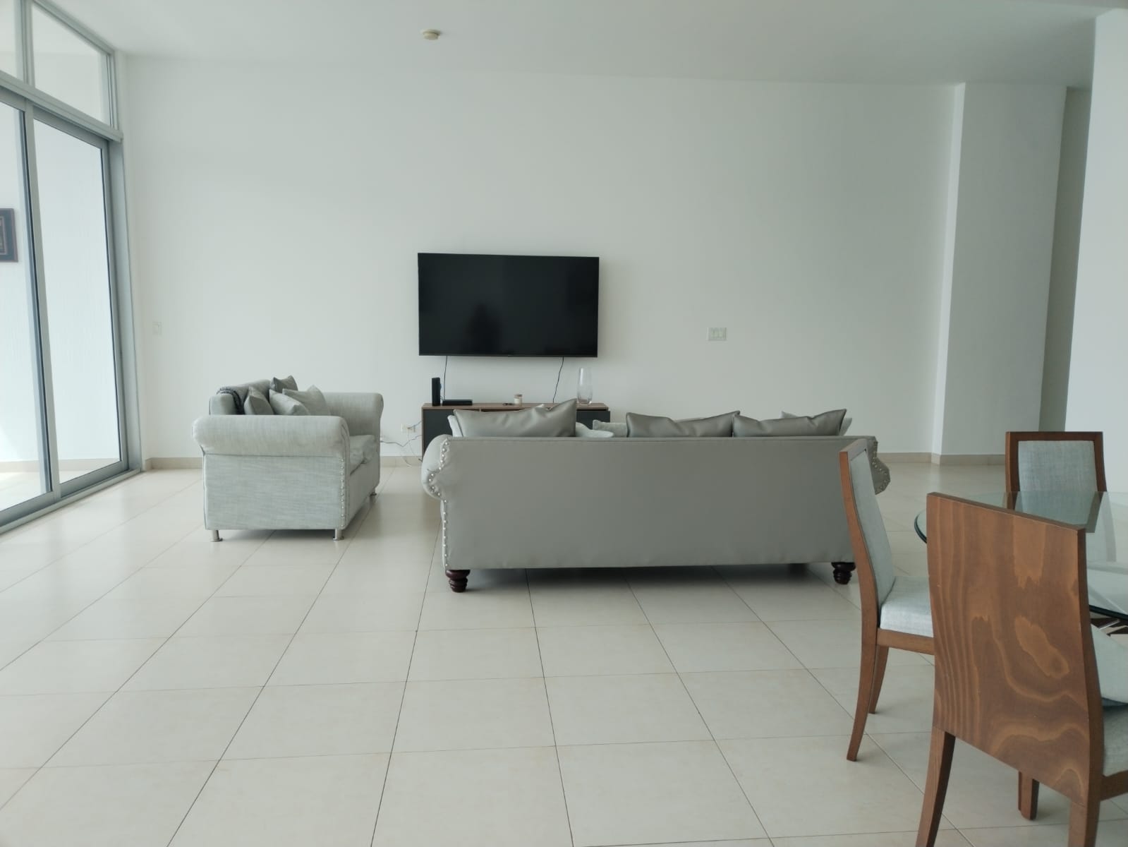 VIP Housing | Bienes Raices y Relocation