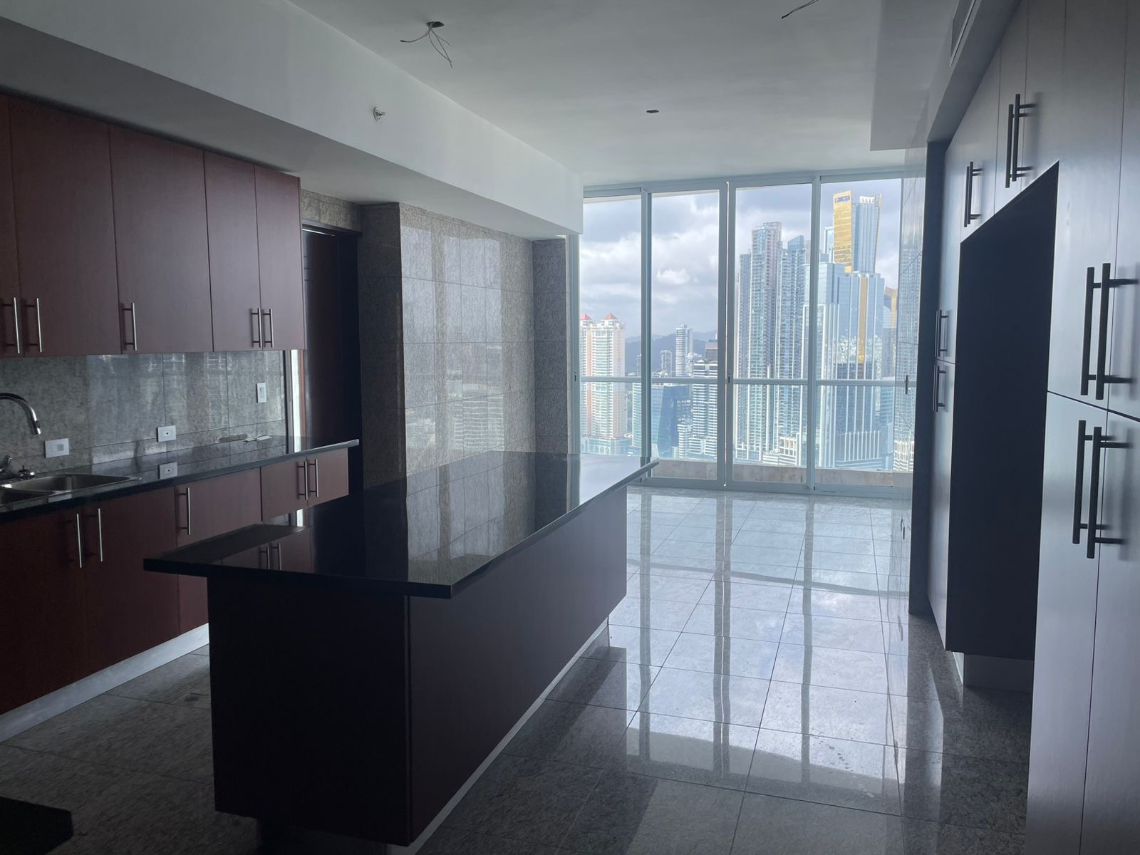 VIP Housing | Bienes Raices y Relocation