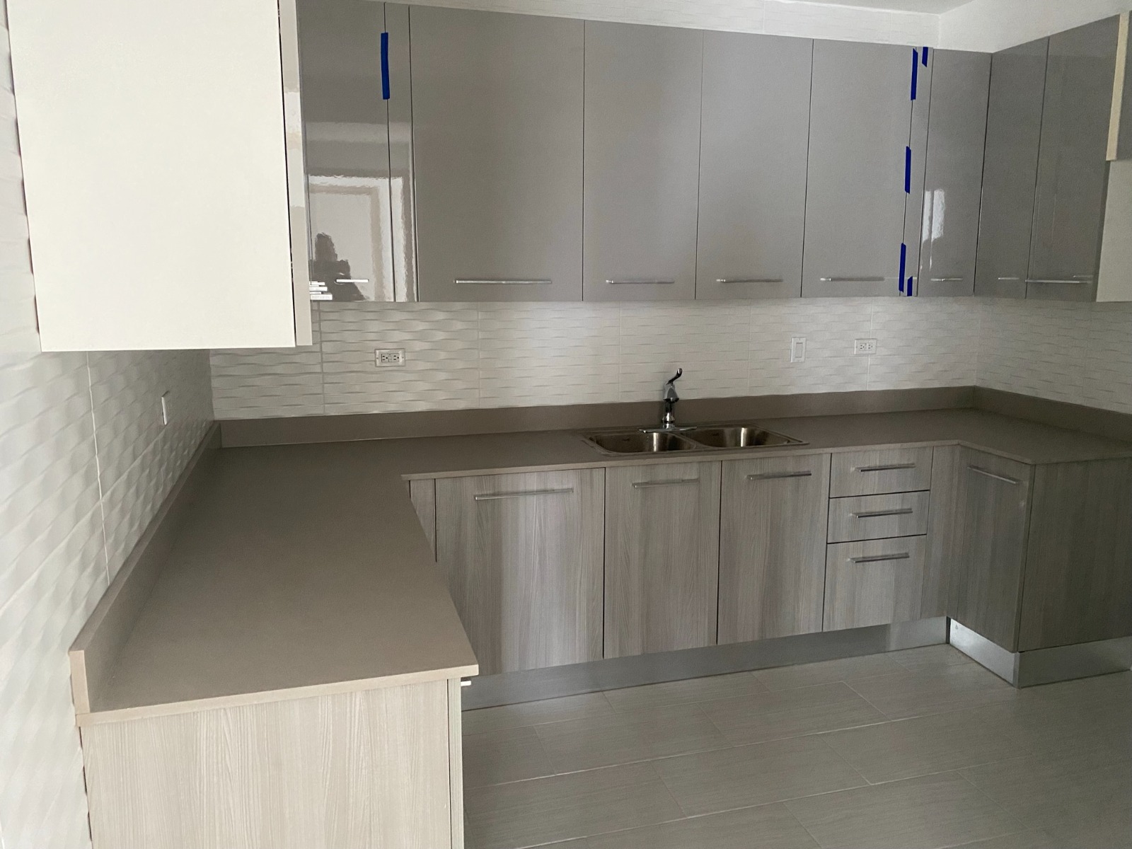 VIP Housing | Bienes Raices y Relocation