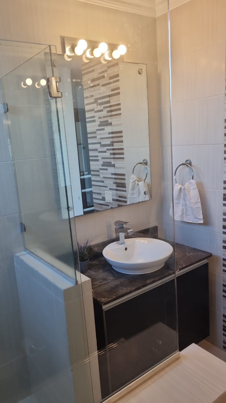 VIP Housing | Bienes Raices y Relocation