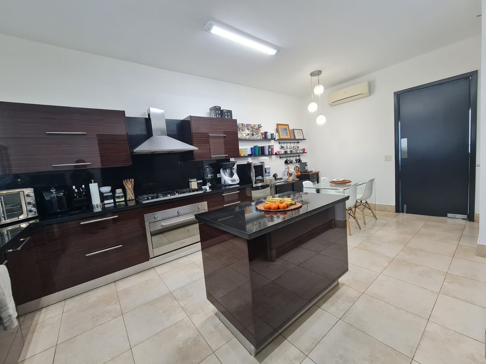 VIP Housing | Bienes Raices y Relocation