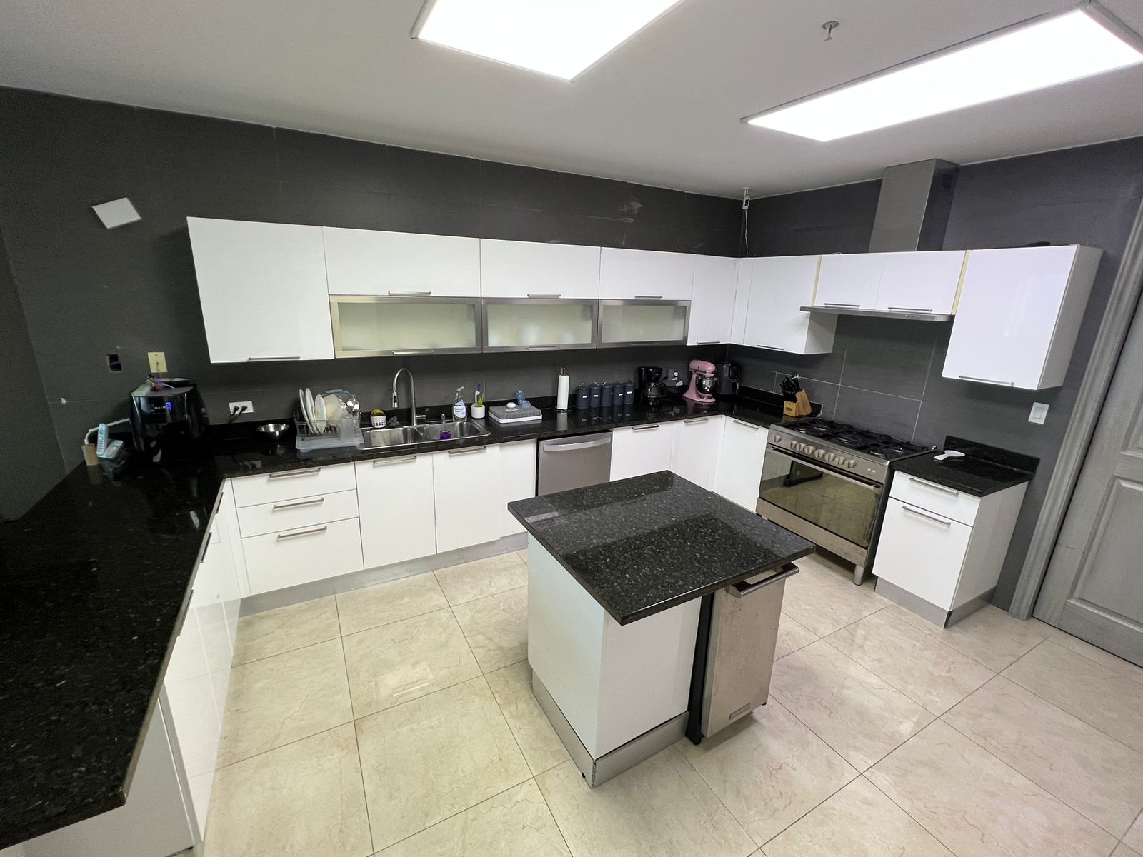 VIP Housing | Bienes Raices y Relocation