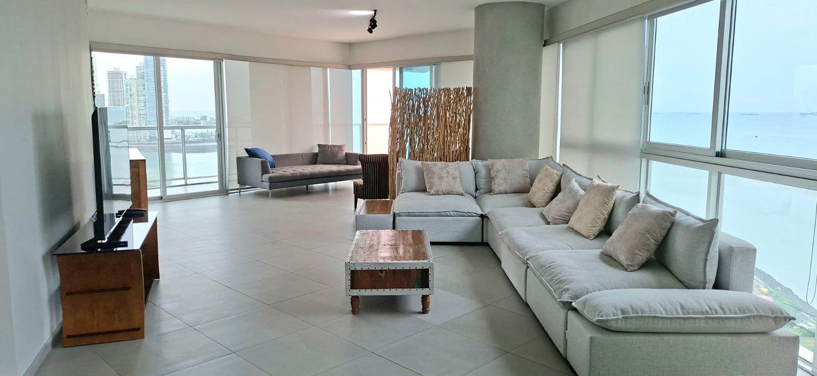 VIP Housing | Bienes Raices y Relocation