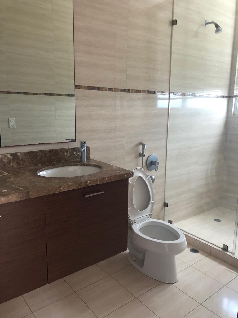VIP Housing | Bienes Raices y Relocation