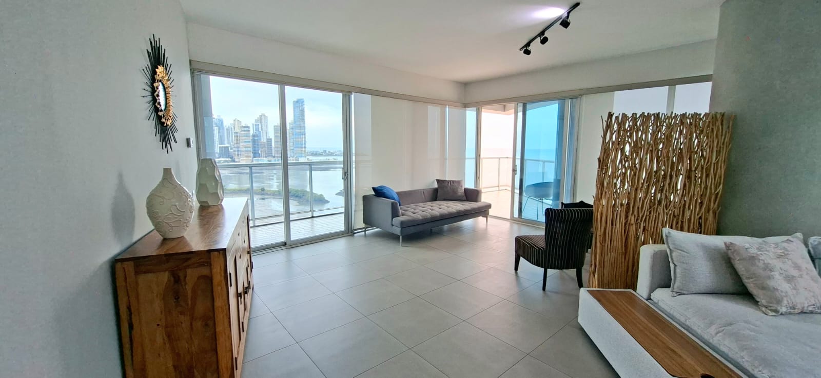 VIP Housing | Bienes Raices y Relocation