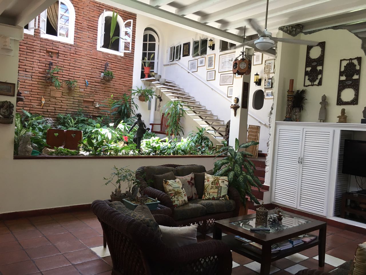 VIP Housing | Bienes Raices y Relocation