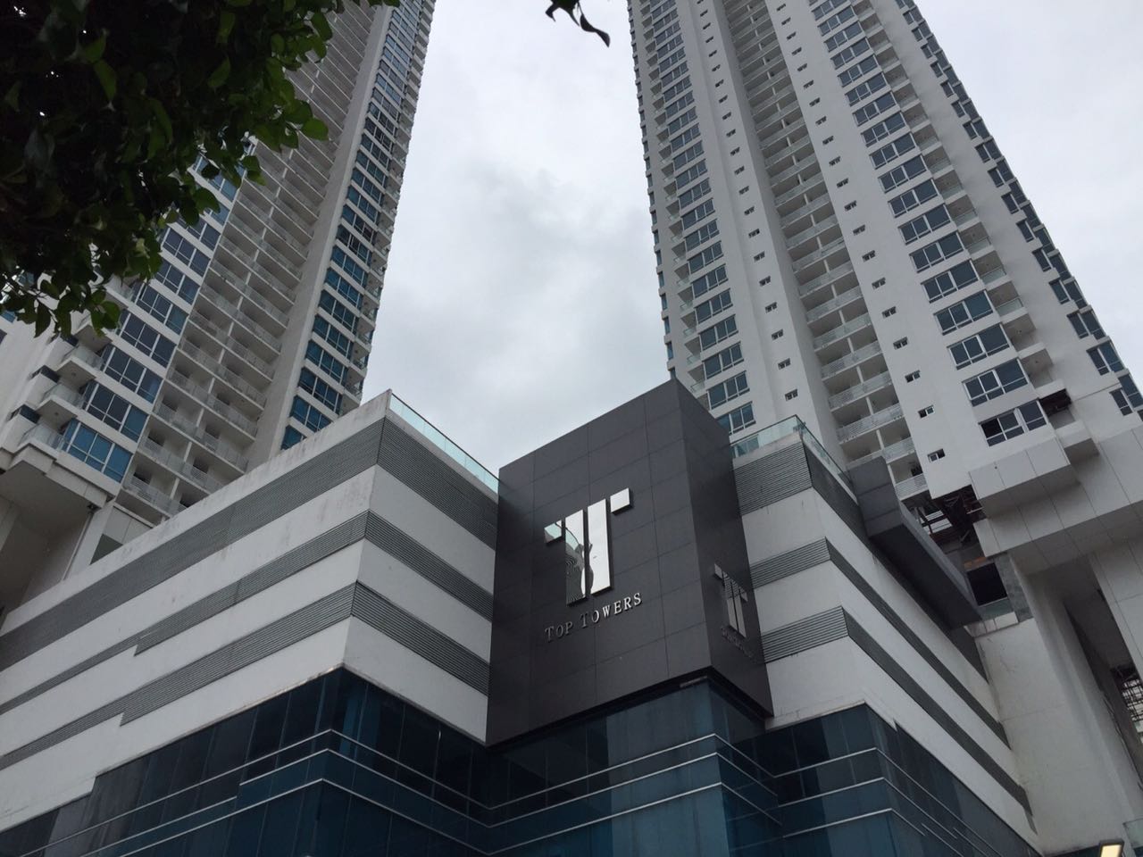 VIP Housing | Bienes Raices y Relocation