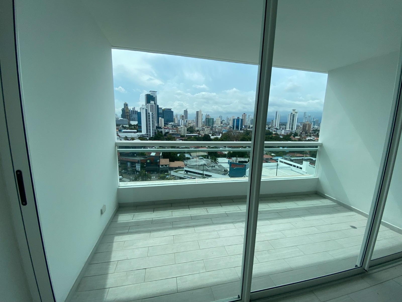 VIP Housing | Bienes Raices y Relocation