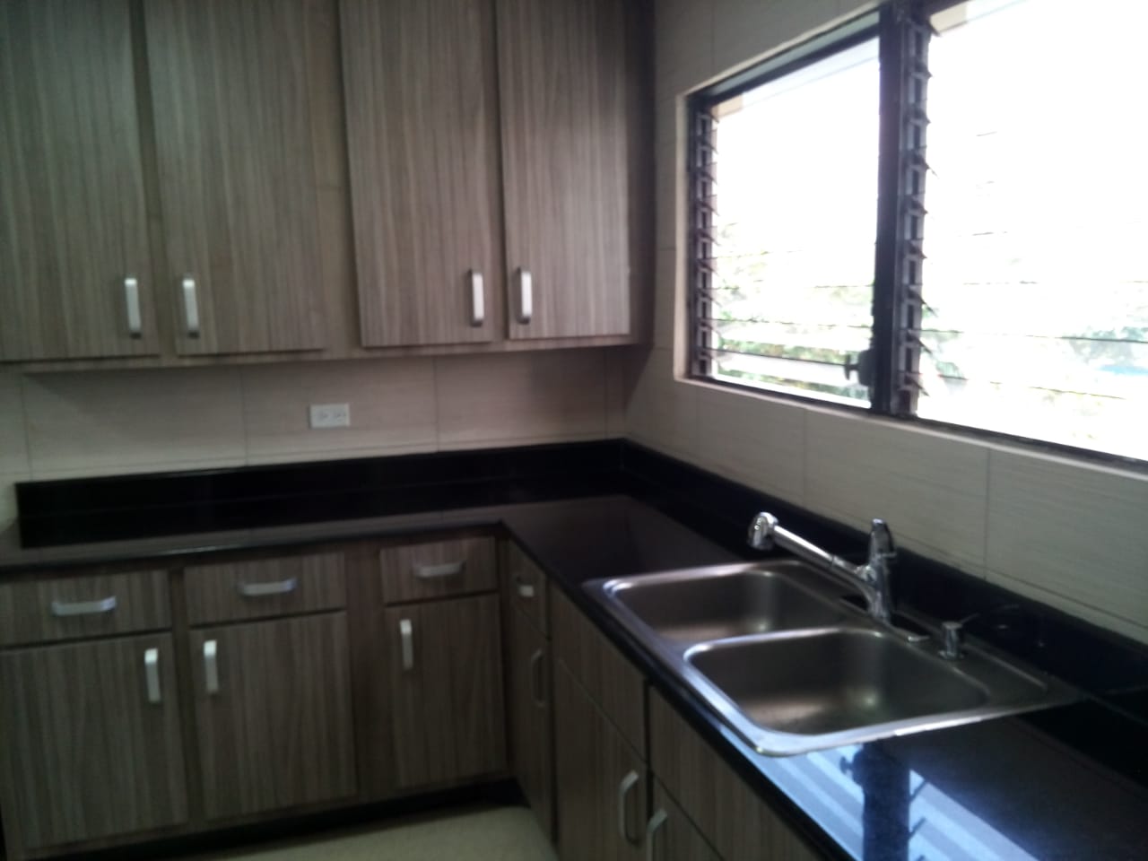 VIP Housing | Bienes Raices y Relocation