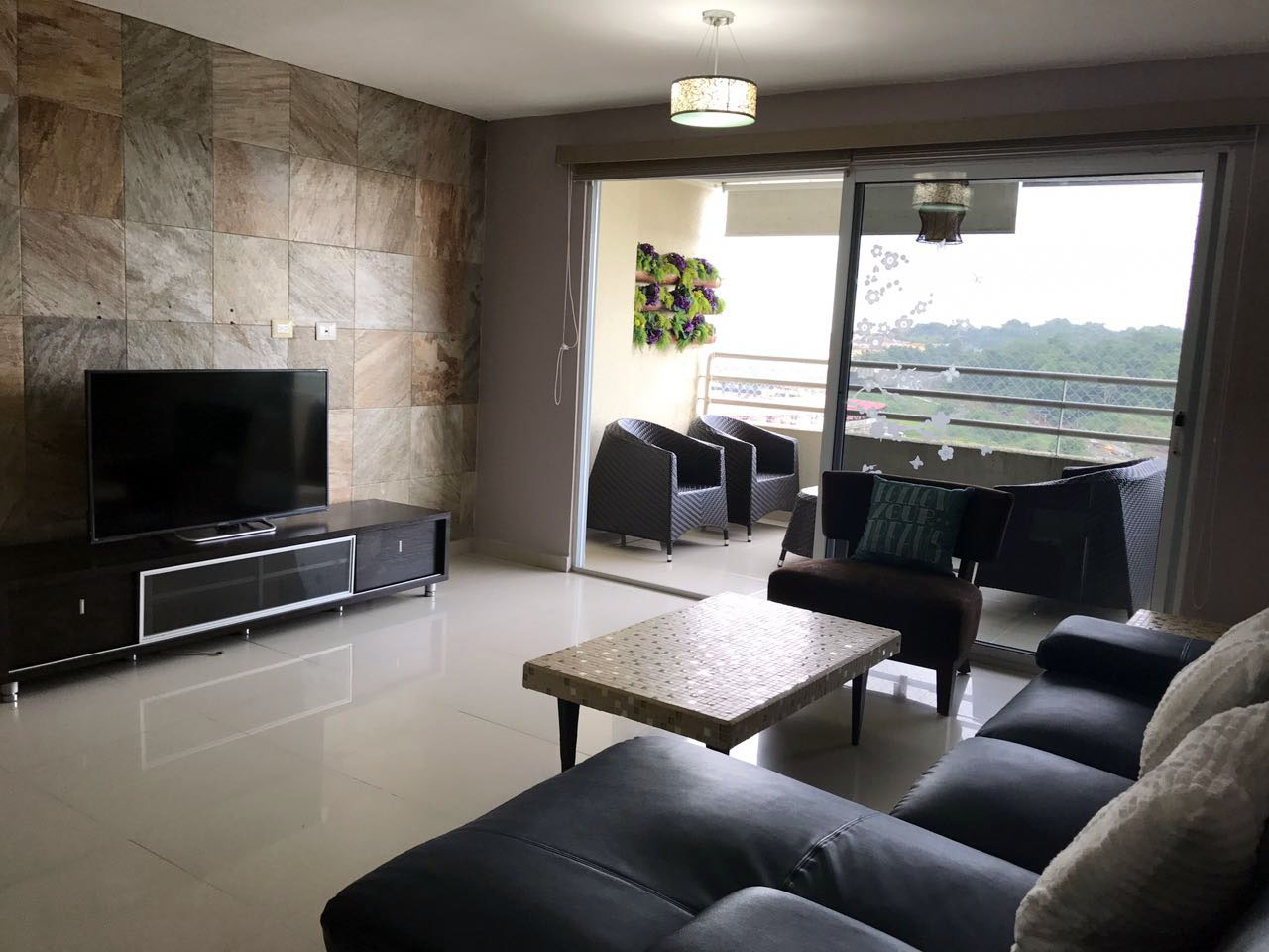 VIP Housing | Bienes Raices y Relocation