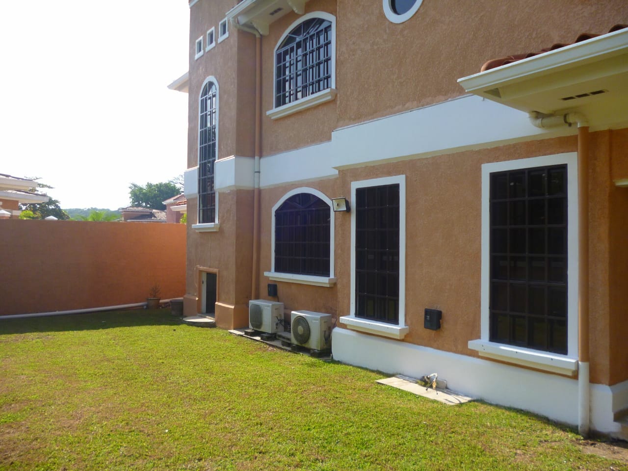 VIP Housing | Bienes Raices y Relocation