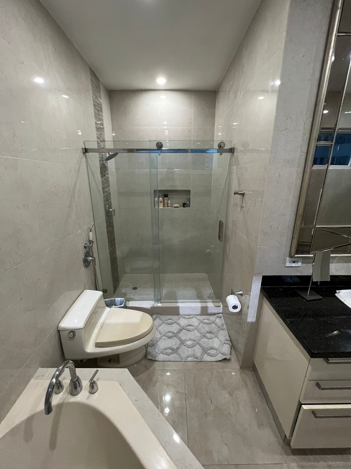 VIP Housing | Bienes Raices y Relocation
