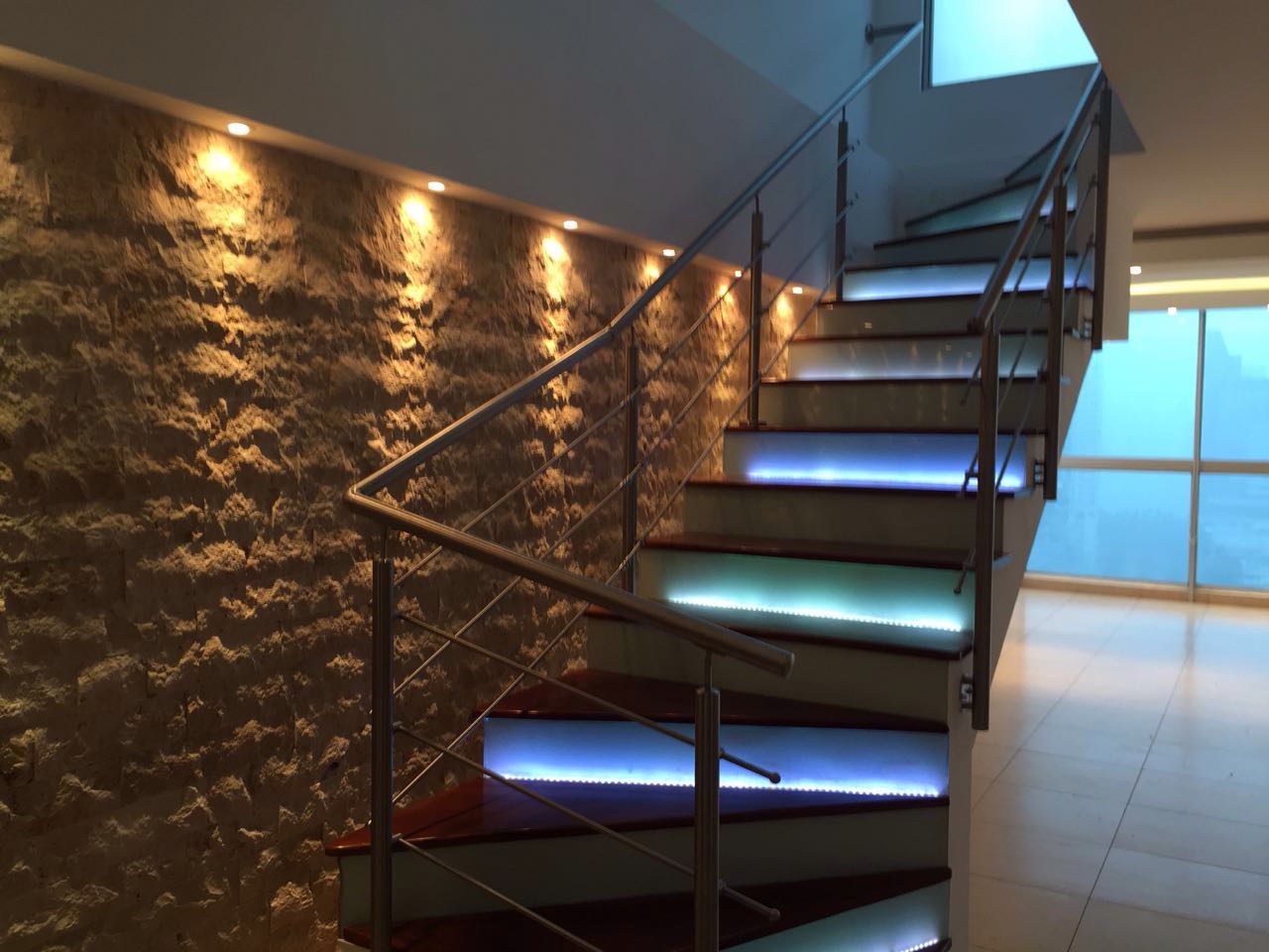 VIP Housing | Bienes Raices y Relocation