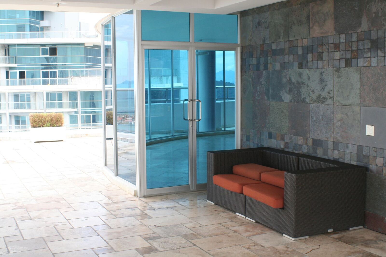 VIP Housing | Bienes Raices y Relocation
