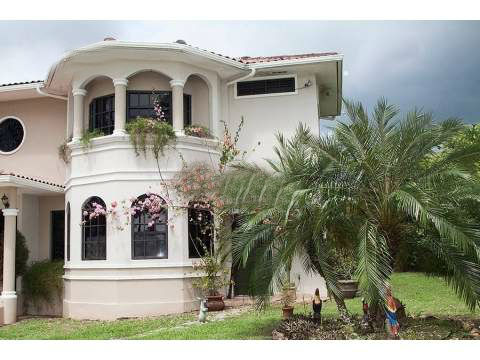 VIP Housing | Bienes Raices y Relocation