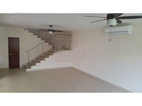 VIP Housing | Bienes Raices y Relocation