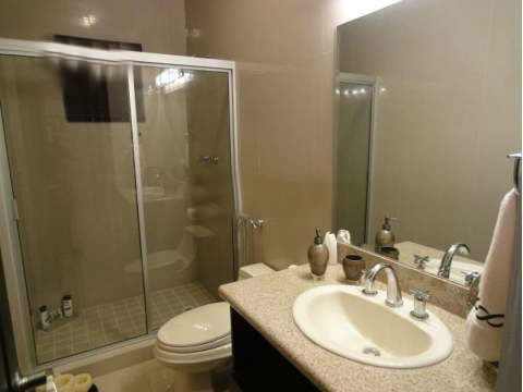 VIP Housing | Bienes Raices y Relocation